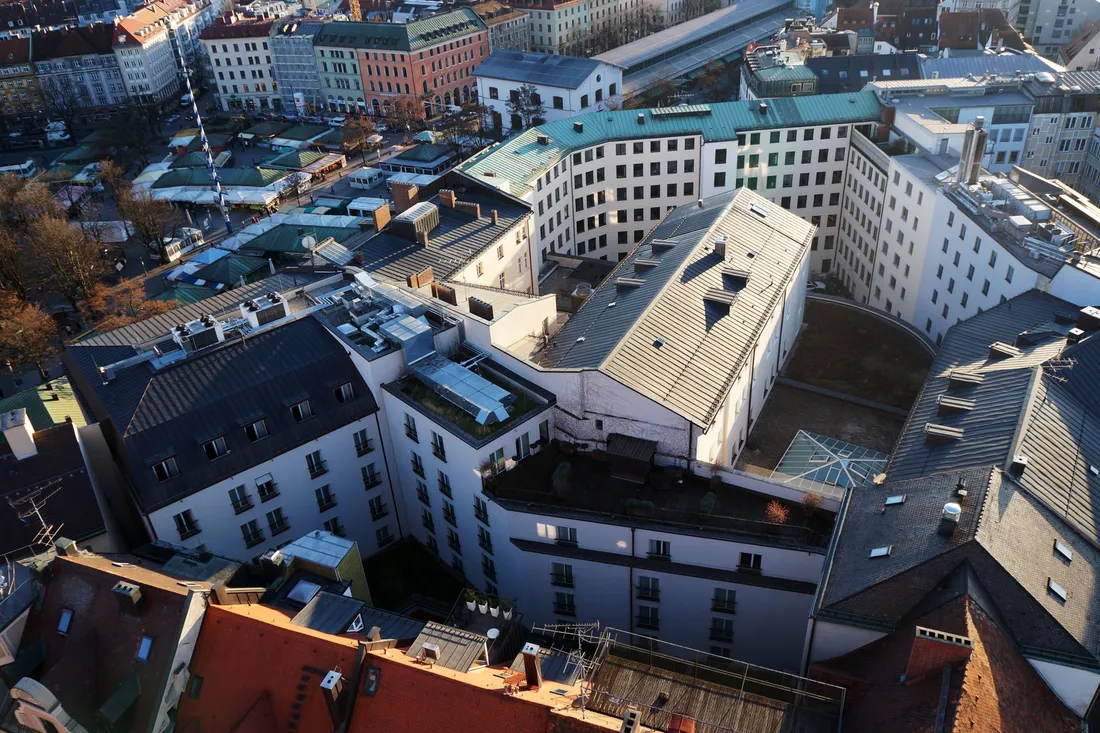 Blick über die Dächer und Innenhöfe der Münchner Innenstadt